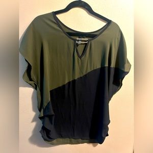 Forest green and black work type shirt Trende brand size 1x
